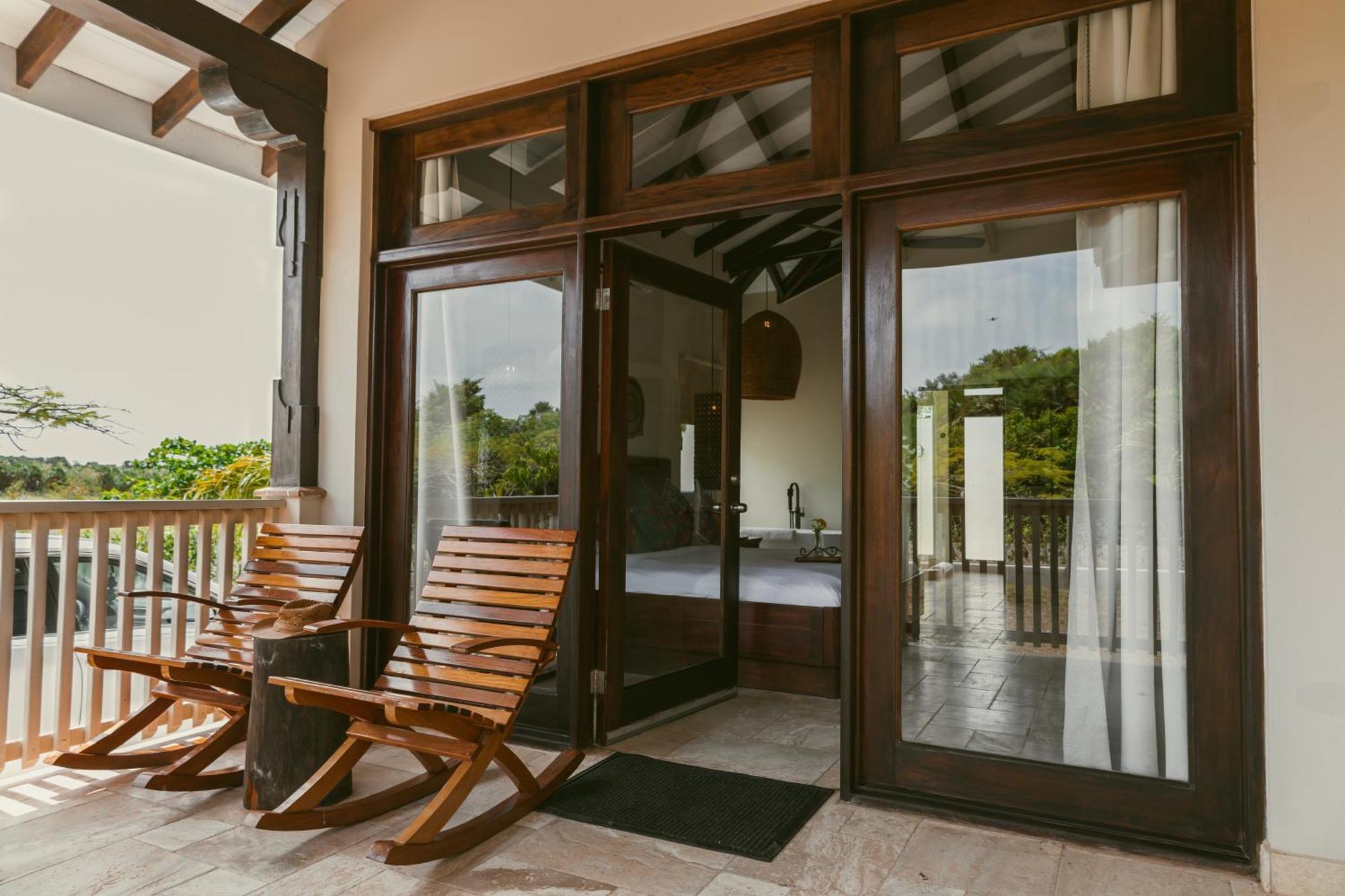 Almond Beach Resort At Jaguar Reef Хопкінс Екстер'єр фото