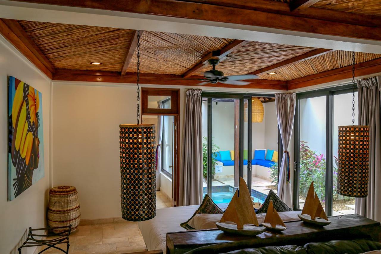 Almond Beach Resort At Jaguar Reef Хопкінс Екстер'єр фото
