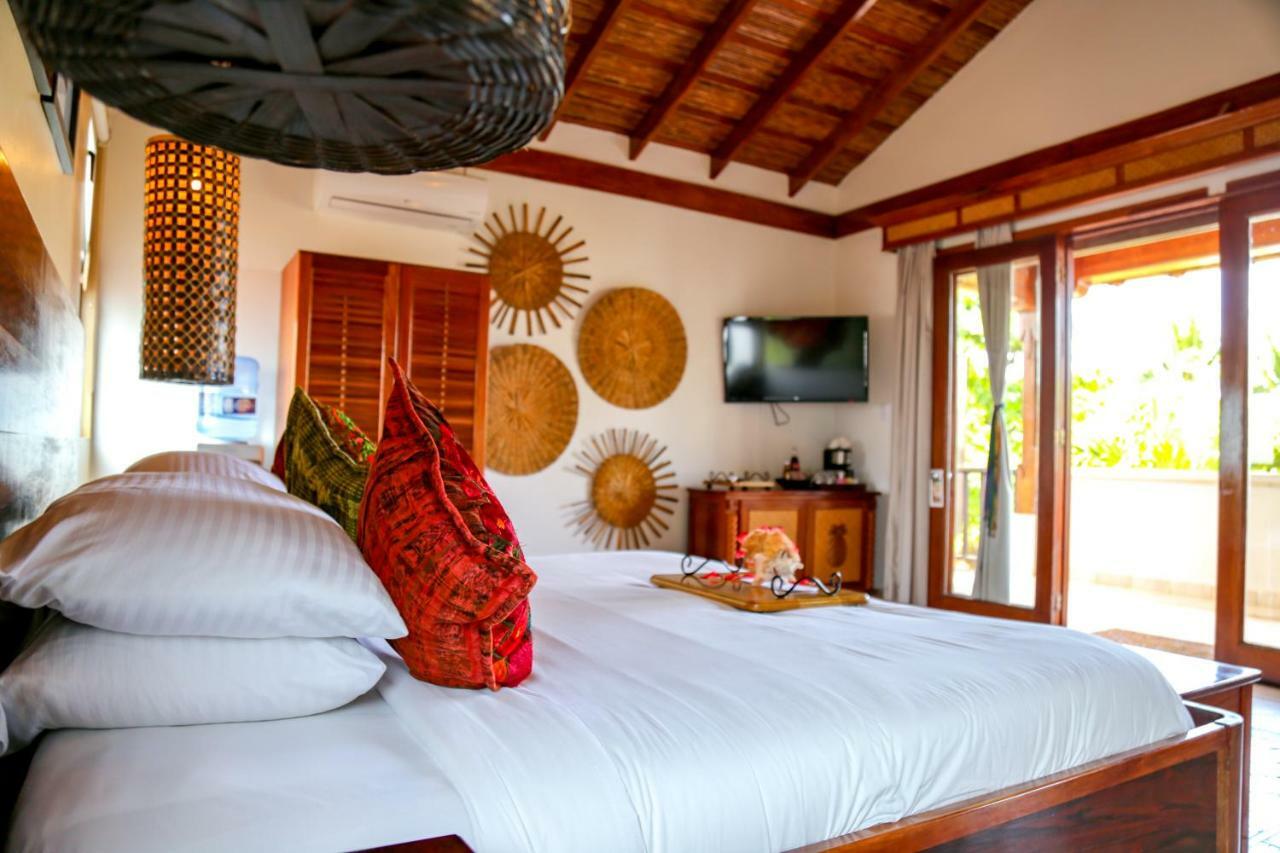 Almond Beach Resort At Jaguar Reef Хопкінс Екстер'єр фото